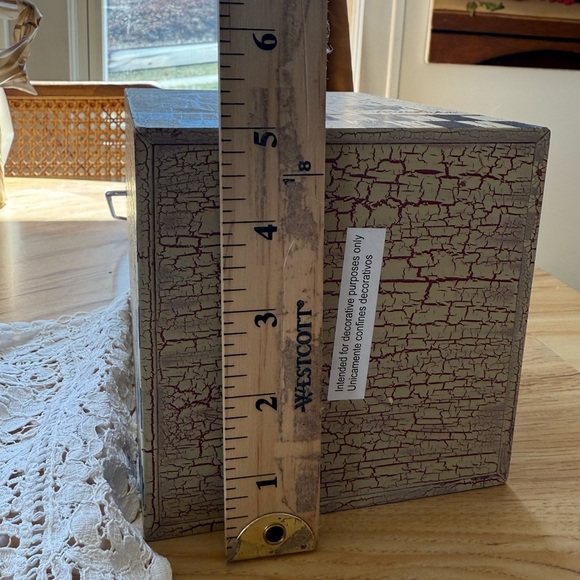 Home Interiors & Gifts Painted Basket Decor - Picture 7 of 7